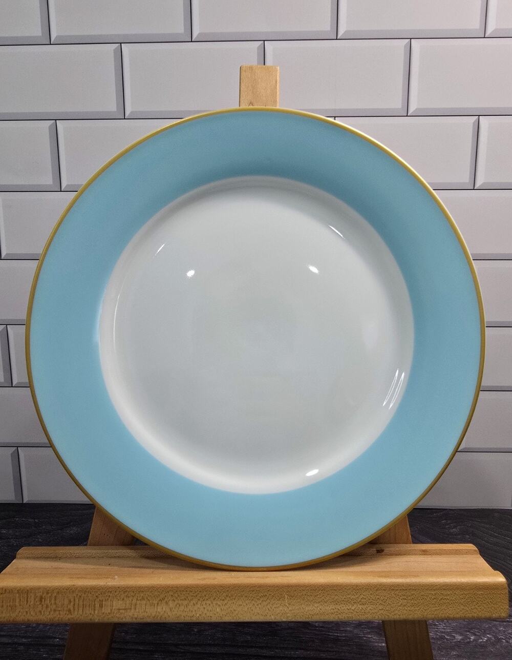 Williams Sonoma Pastel Blue Rim Gold Trim Dinner Plates 10.5" Set of 2 Pristine